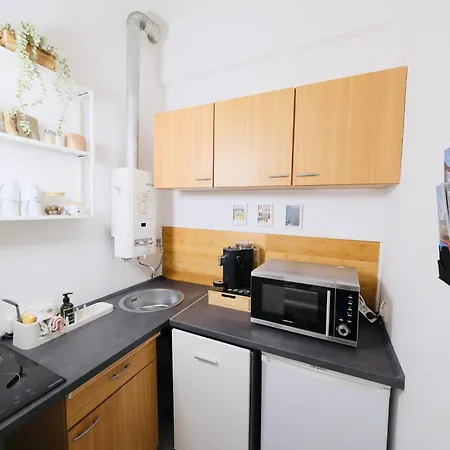 Modernes Studio-apartment Zentral Gelegen *